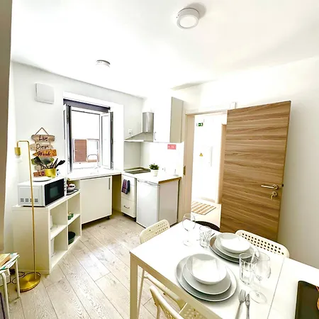 Brighthouse - Modern Nazaré