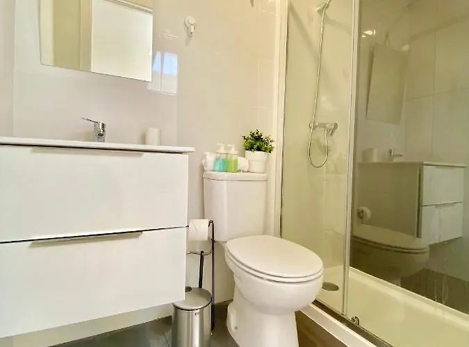 아파트 Brighthouse - Modern 나자레