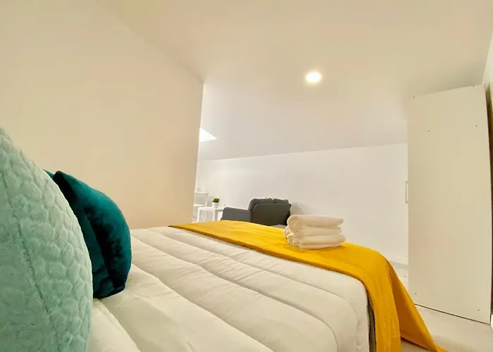 Brighthouse - Modern Apartamento